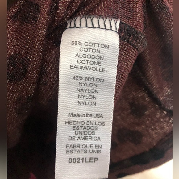 Michaels Stars Animal Print Top - Picture 4 of 4